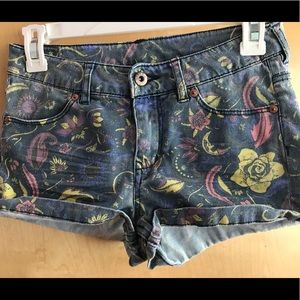 DIVIDED high waist shorts